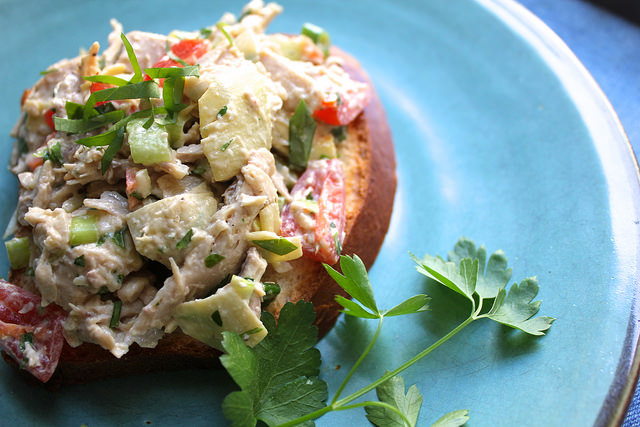 Chicken Salad with Tomato and Artichoke