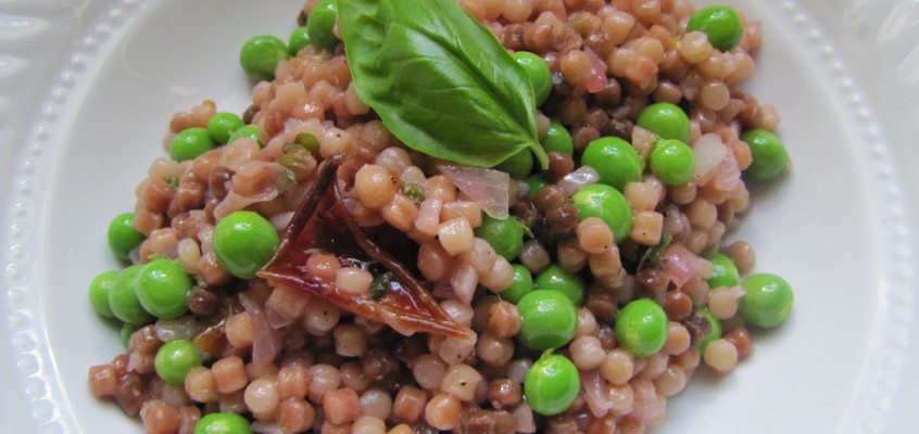 Fregula with Peas and Plum
