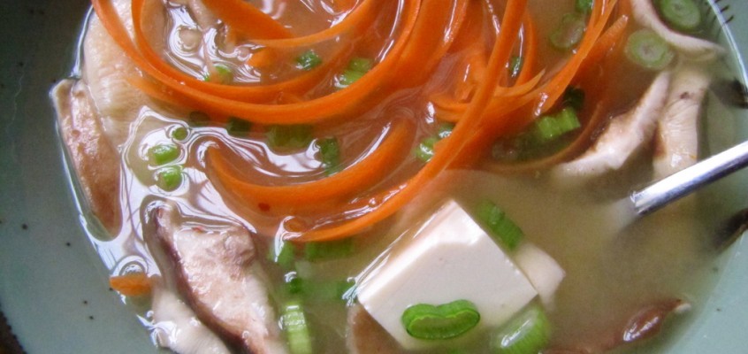 Hot-Sour Lemongrass Soup with Mushrooms & Tofu