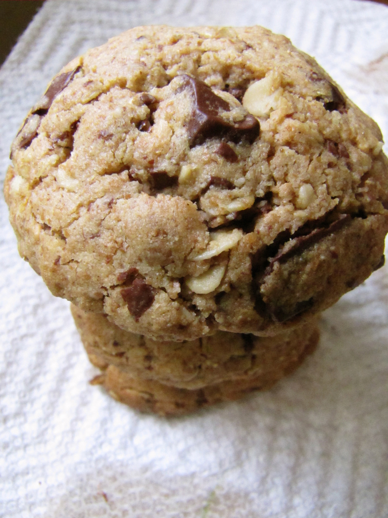 Whole Wheat Peanut Butter Choc-Oat Chip Cookies